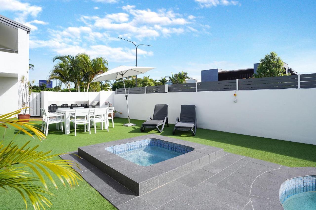 Noosa Parade Holiday Inn Esterno foto